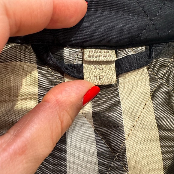Burberry Women jacket XS - Picture 4 of 8